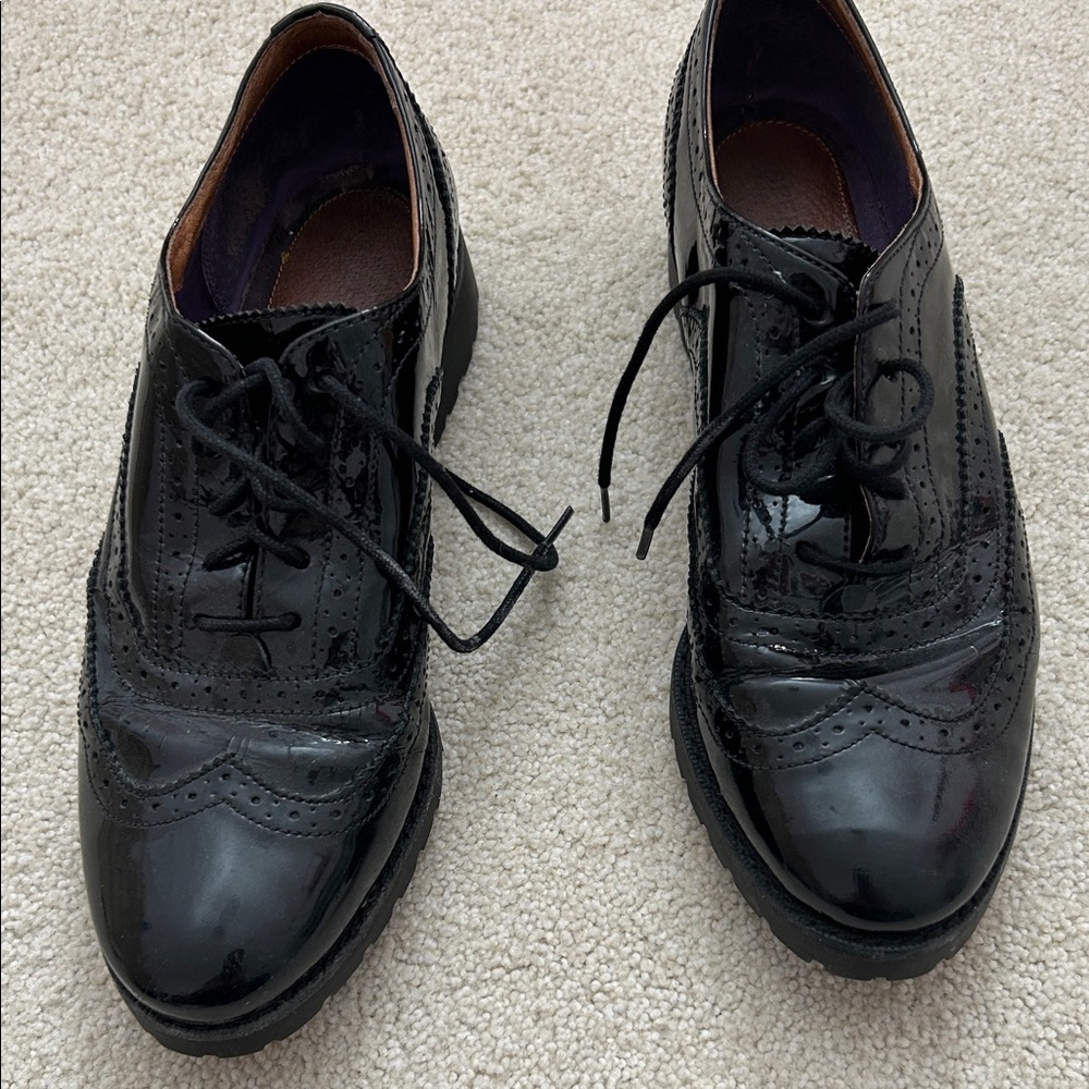 Elegant Black Women's Brogue Loafers